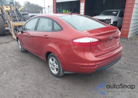 2018 Ford Fiesta Se z USA, uszkodzony, nr VIN 3FADP4BJ7JM104032